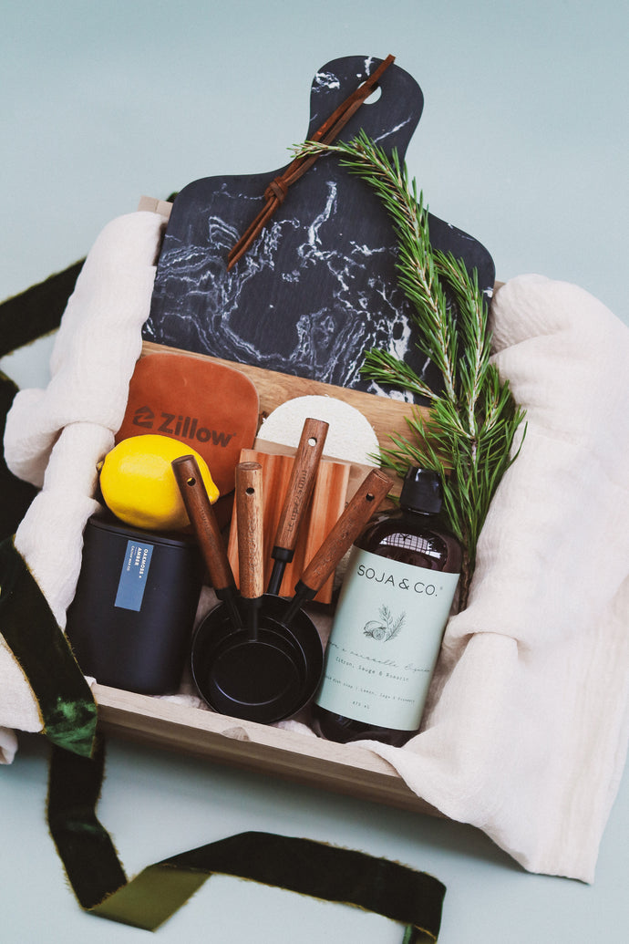Personalized Luxury Gift Boxes for Corporate Gifting and Meaningful Occasions | Dusky Lark