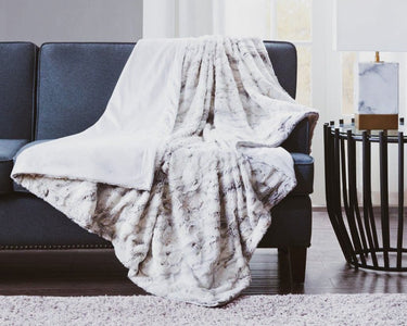 The Clean House - DUSKY LARK